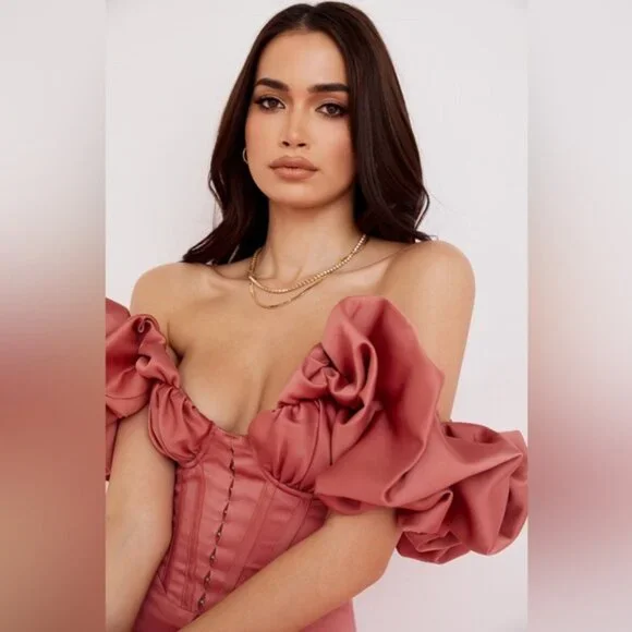 NWT House of CB Annabelle Rose Pink Satin Ruffle Strapless Mini Dress Size  M - www.sanvalentin.cl